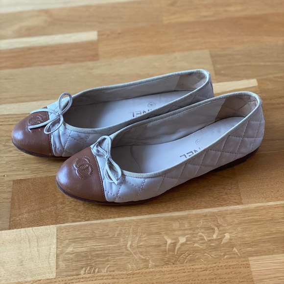 Chanel two tone ballet flats shoes - Picture 6 of 6